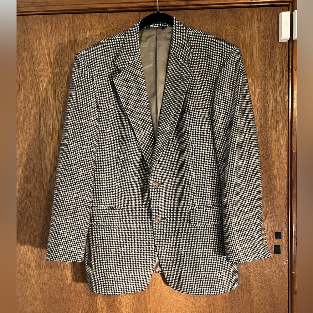 Houndstooth Burberry Sport Coat